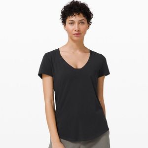 Lululemon Love Tee size 4